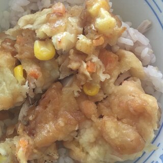 鶏肉とコーンと人参の煮天ぷらどん